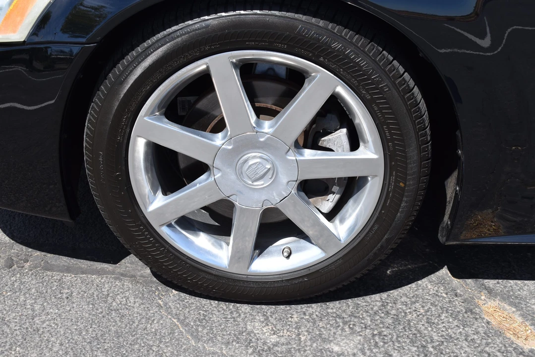 2005 Cadillac XLR - Image 30 of 31
