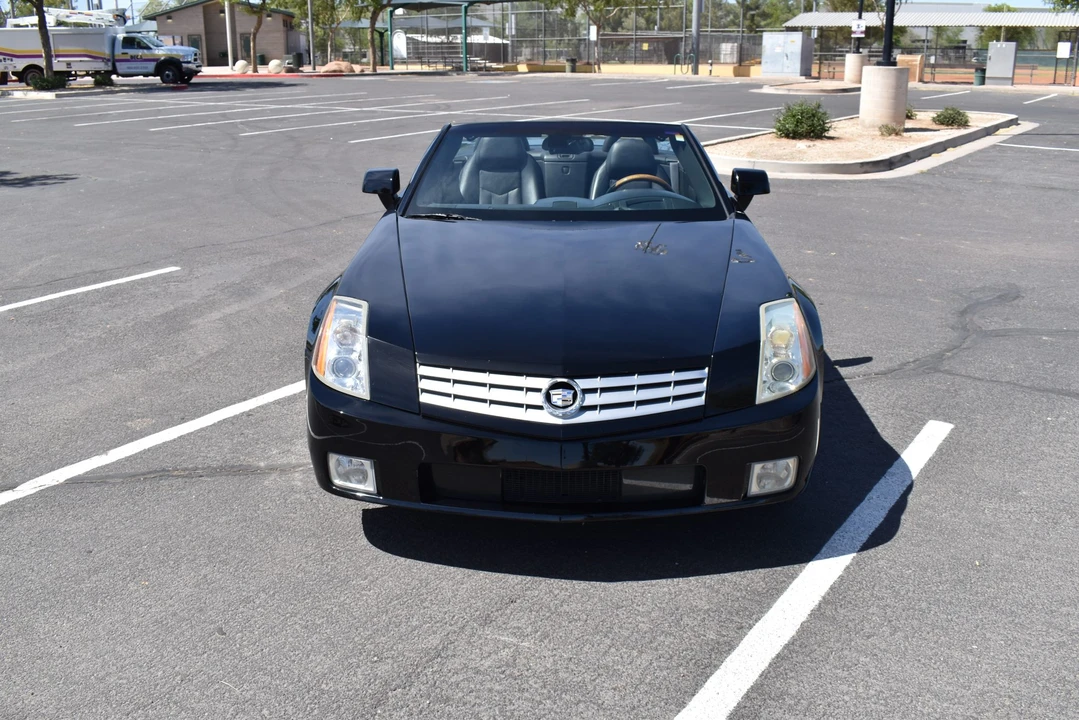 2005 Cadillac XLR - Image 20 of 31