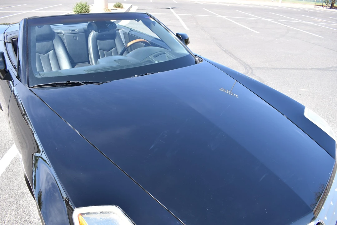 2005 Cadillac XLR - Image 26 of 31