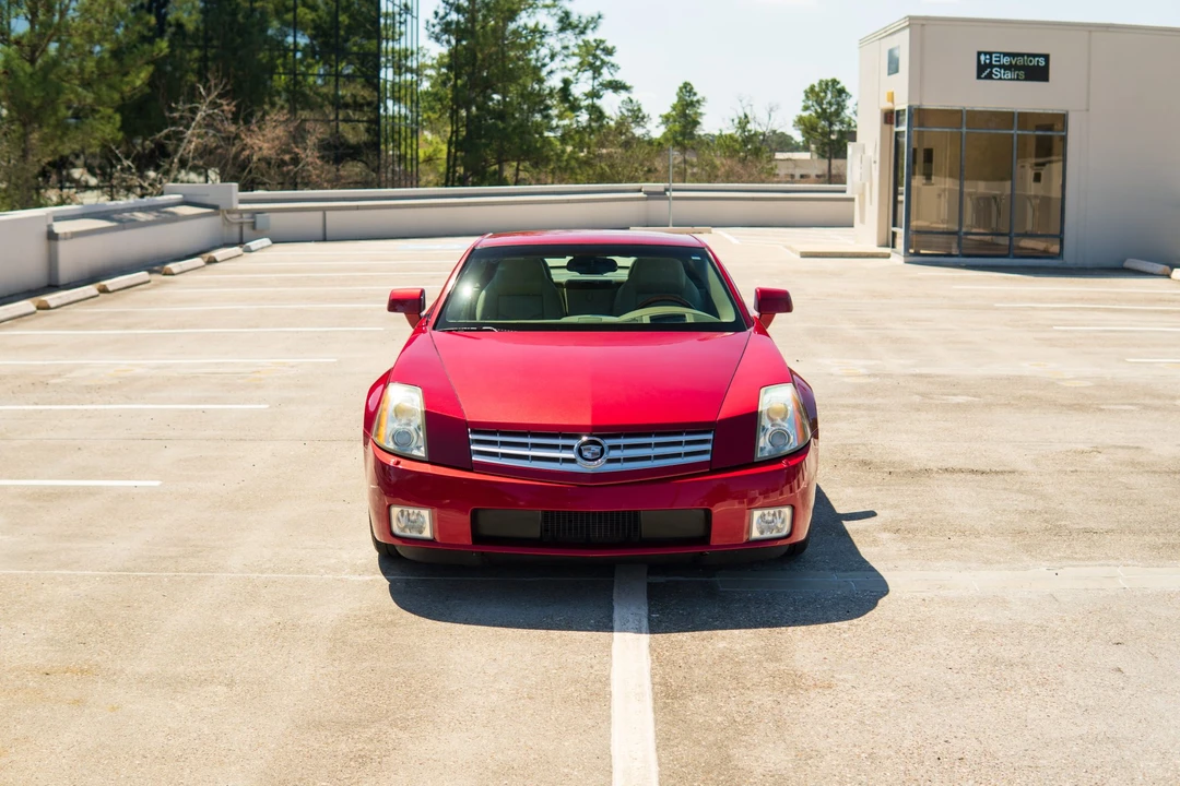 2005 Cadillac XLR - Image 15 of 31