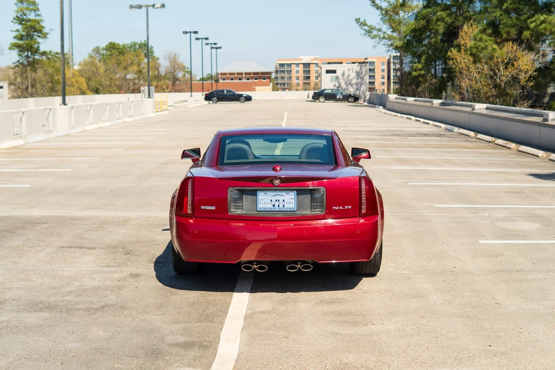 2005 Cadillac XLR - Image 9 of 31