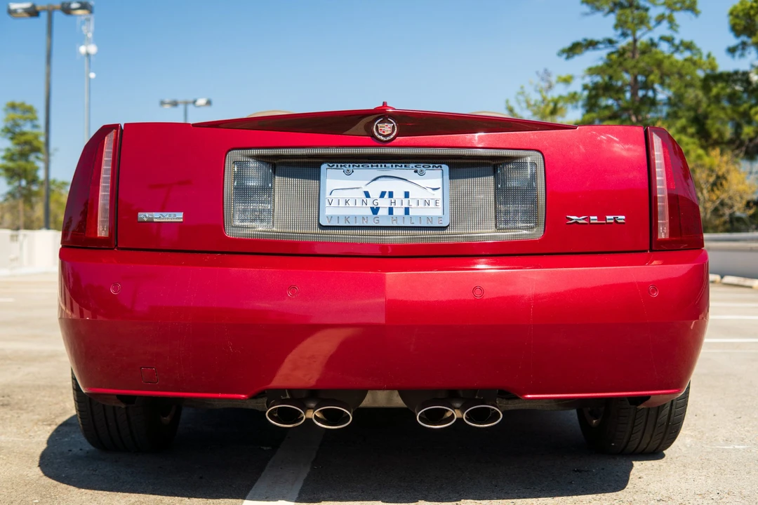 2005 Cadillac XLR - Image 7 of 31