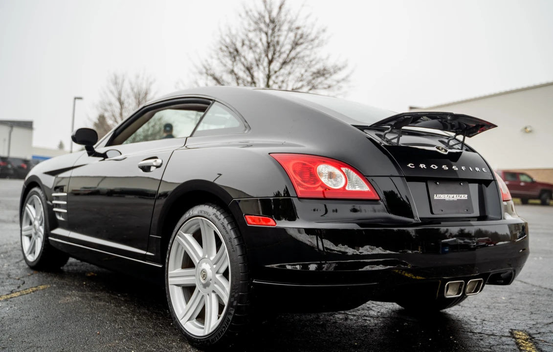 2005 Chrysler Crossfire - Image 8 of 31