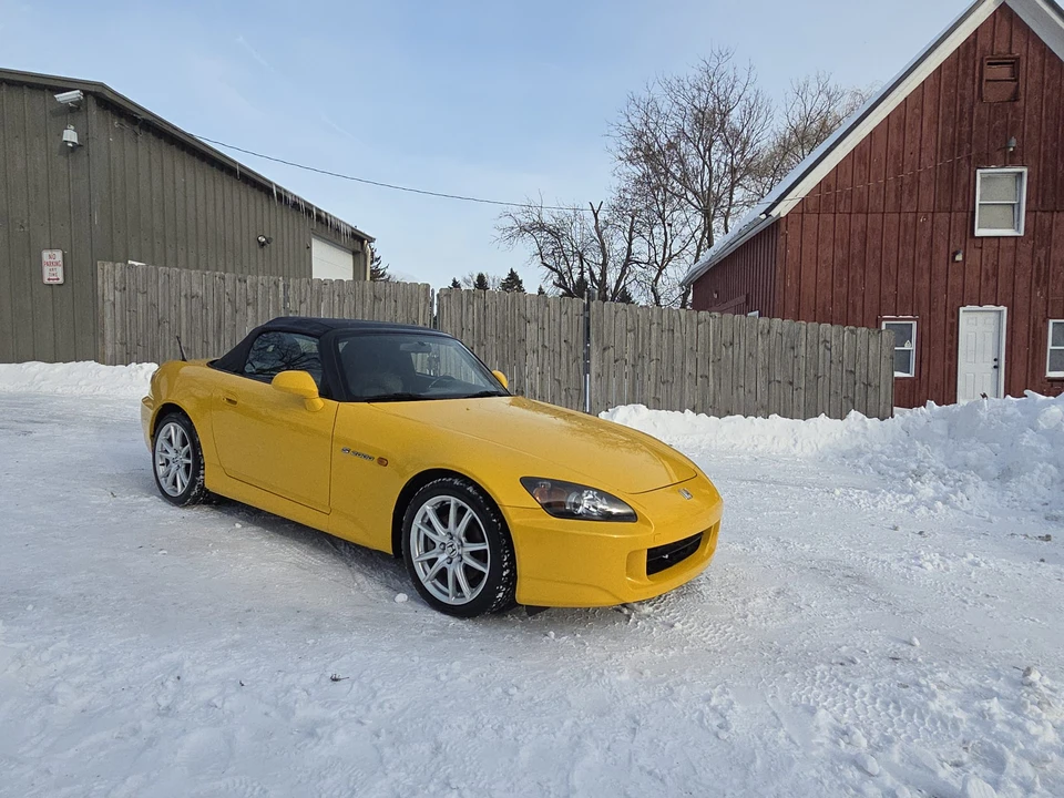 2005 Honda AP2 S2000 - Image 2 of 31