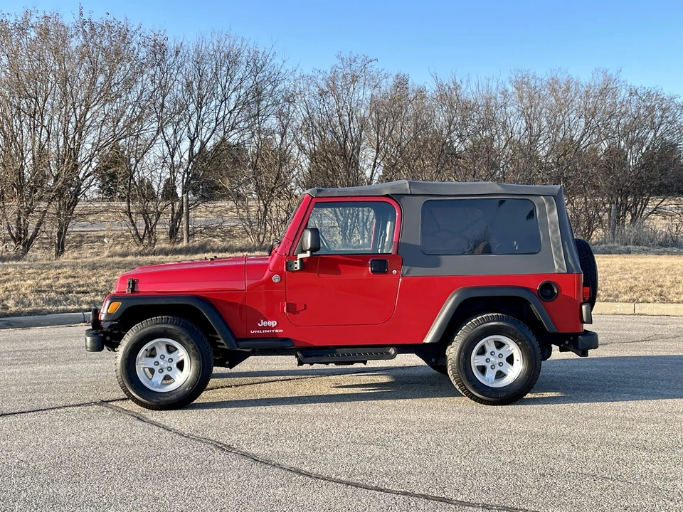 2005 Jeep TJ Wrangler - Image 25 of 31