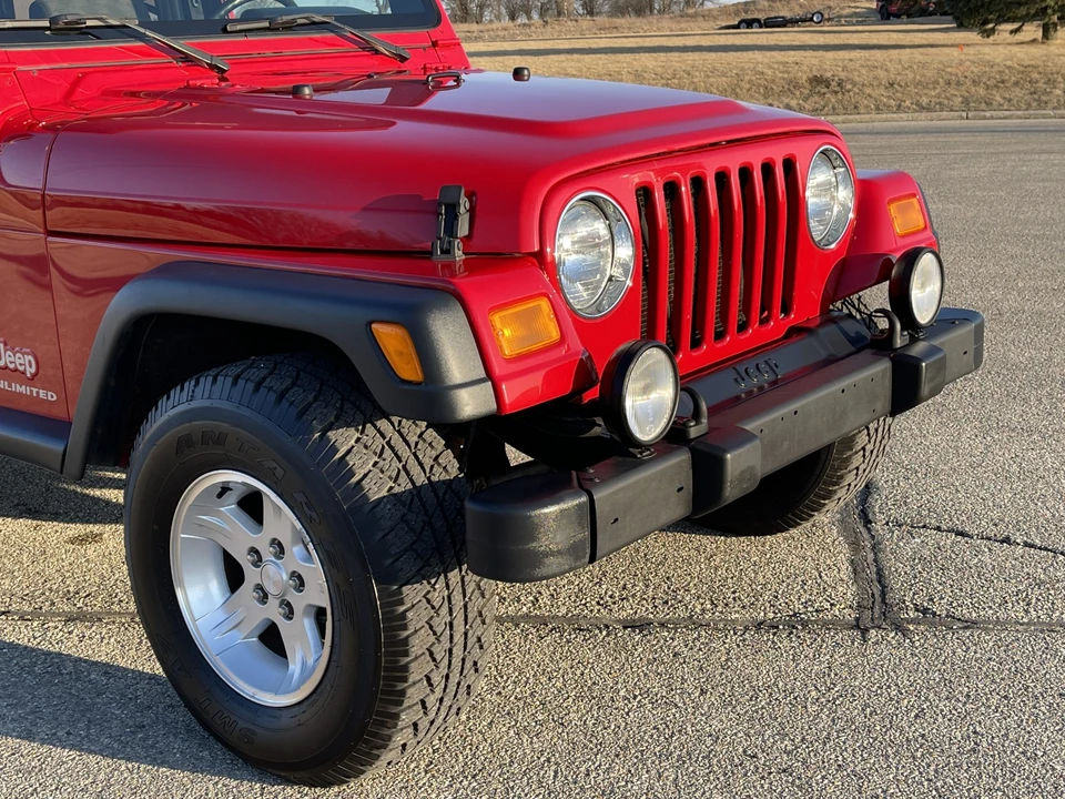 2005 Jeep TJ Wrangler - Image 26 of 31