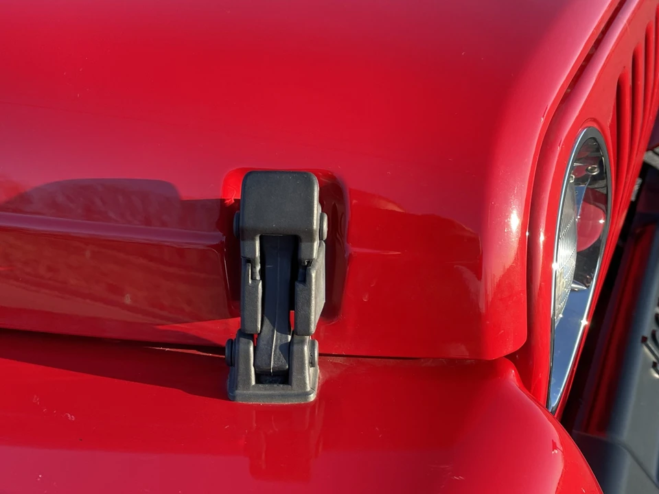 2005 Jeep TJ Wrangler - Image 27 of 31
