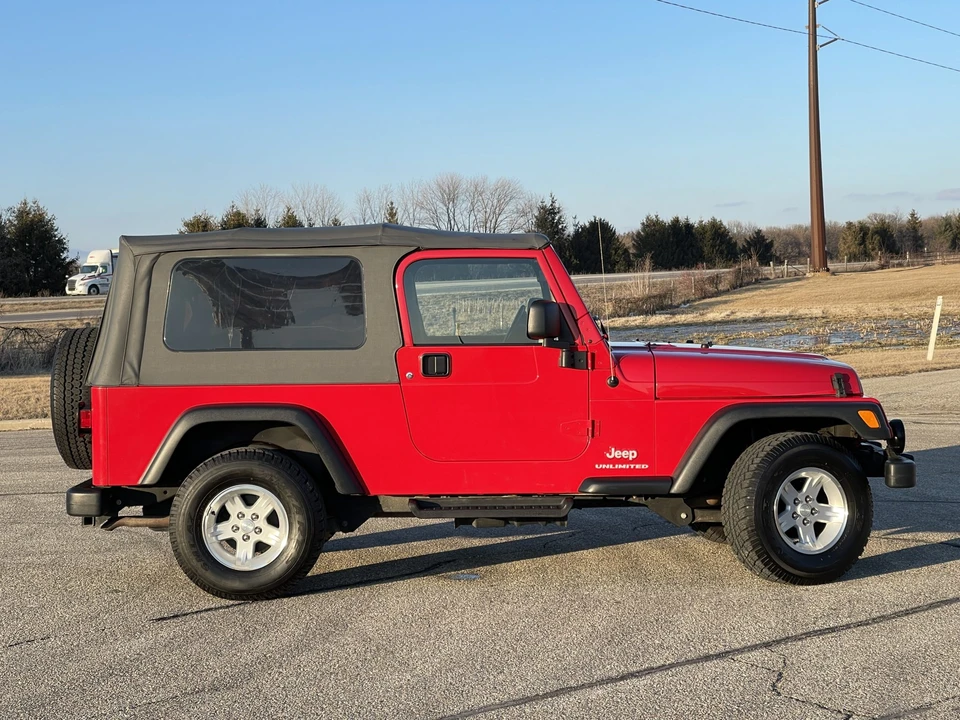2005 Jeep TJ Wrangler - Image 18 of 31