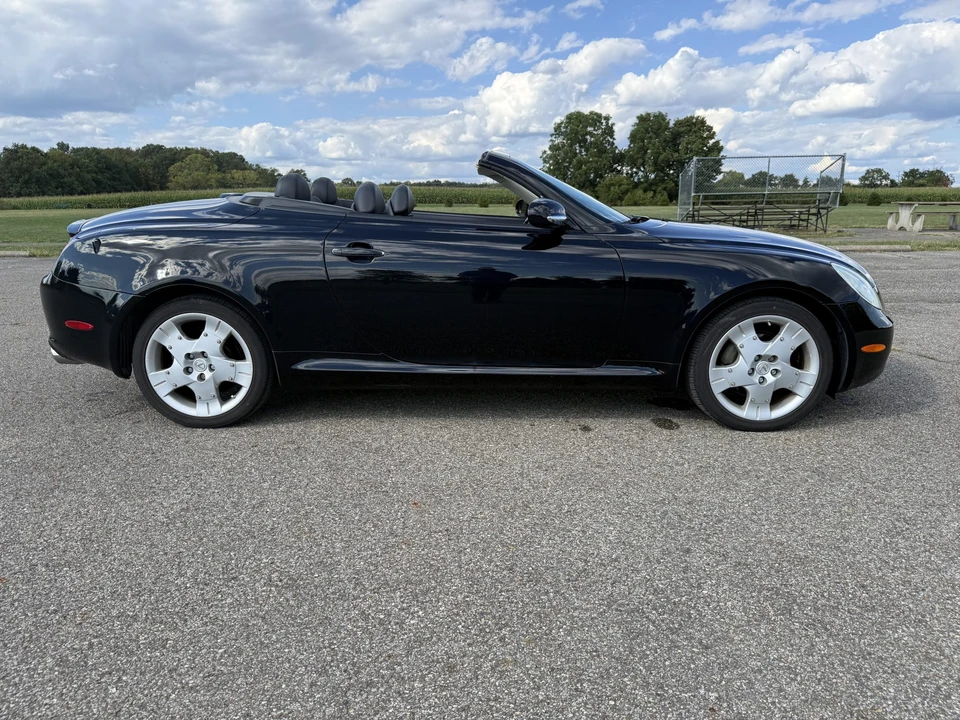 2005 Lexus SC430 - Image 5 of 31