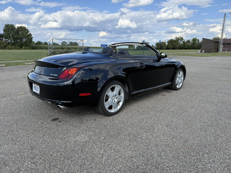 2005 Lexus SC430 - Image 6 of 31