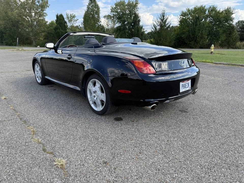 2005 Lexus SC430 - Image 8 of 31