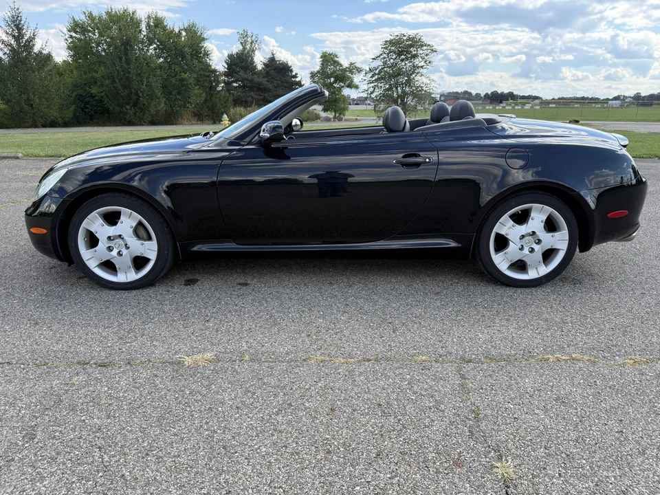2005 Lexus SC430 - Image 9 of 31
