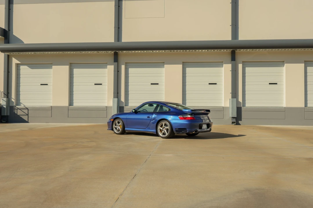2005 Porsche 996 Turbo - Image 22 of 31