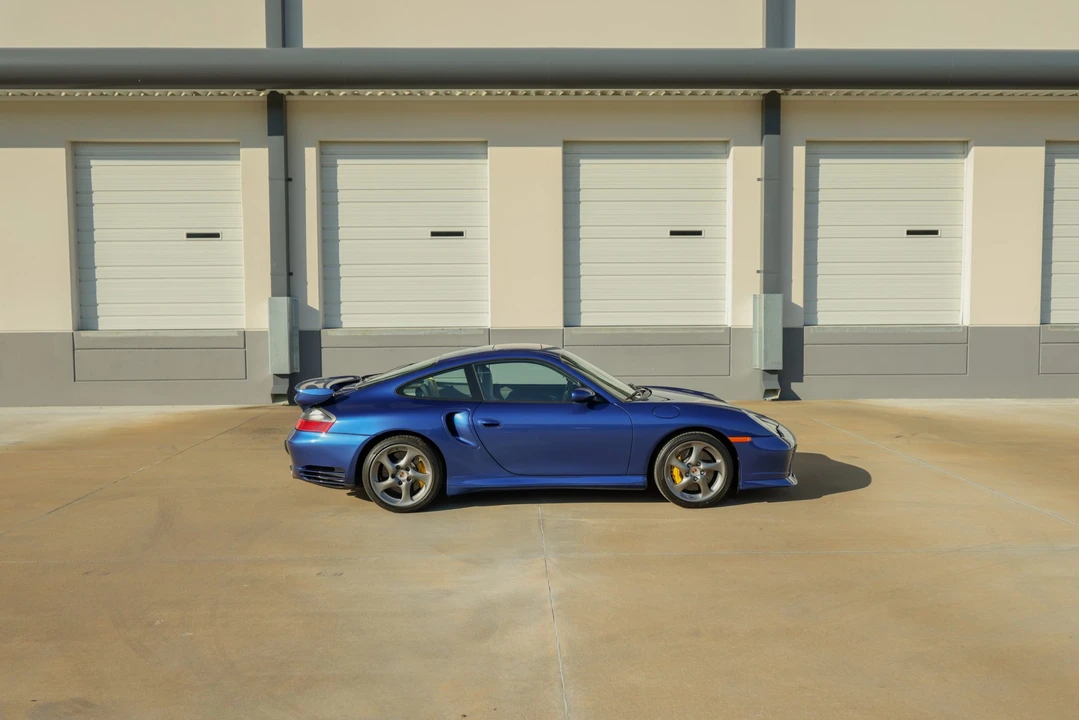 2005 Porsche 996 Turbo - Image 12 of 31