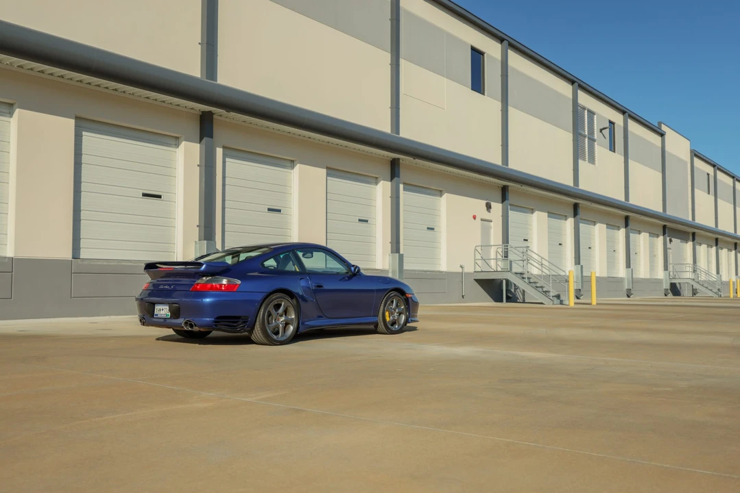 2005 Porsche 996 Turbo - Image 14 of 31