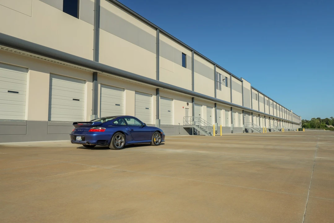 2005 Porsche 996 Turbo - Image 13 of 31