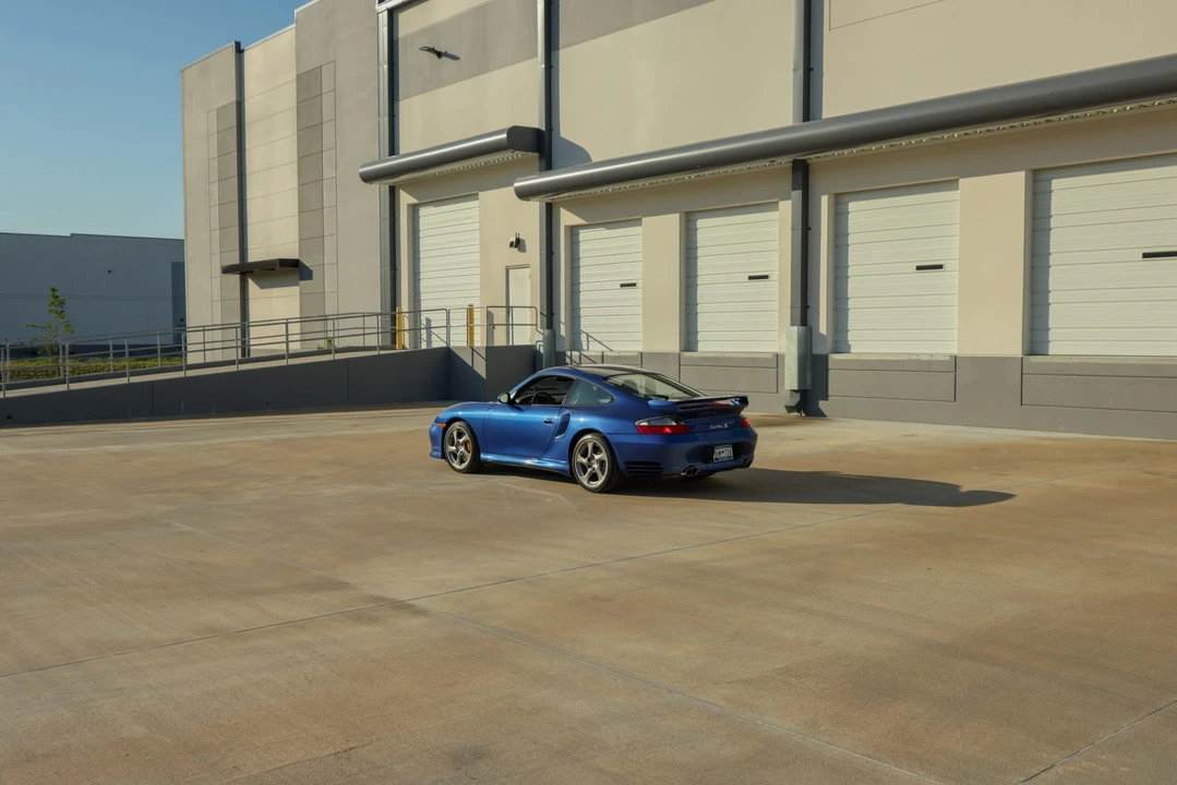 2005 Porsche 996 Turbo - Image 24 of 31