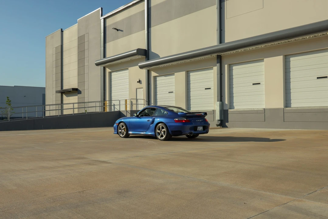 2005 Porsche 996 Turbo - Image 25 of 31