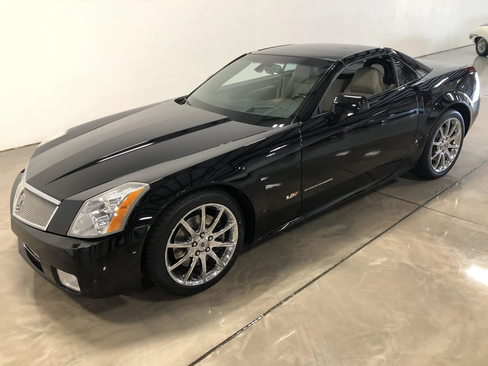 2006 Cadillac XLR-V - Image 5 of 31
