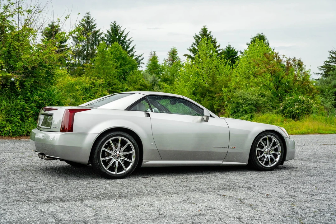 2006 Cadillac XLR-V - Image 31 of 31