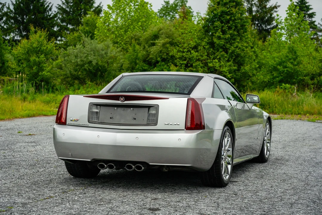 2006 Cadillac XLR-V - Image 27 of 31