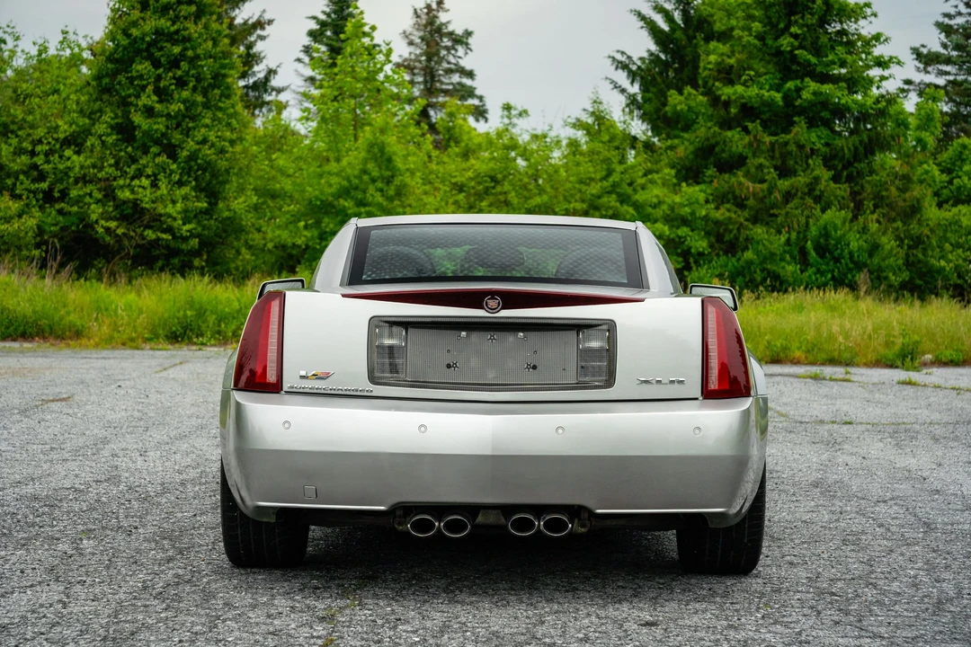 2006 Cadillac XLR-V - Image 25 of 31