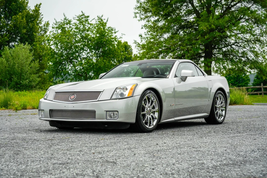 2006 Cadillac XLR-V - Image 6 of 31