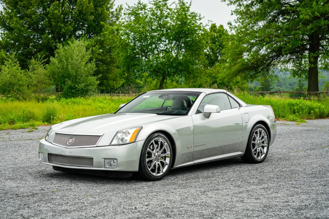 2006 Cadillac XLR-V - Image 9 of 31