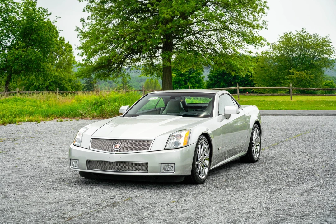 2006 Cadillac XLR-V - Image 4 of 31