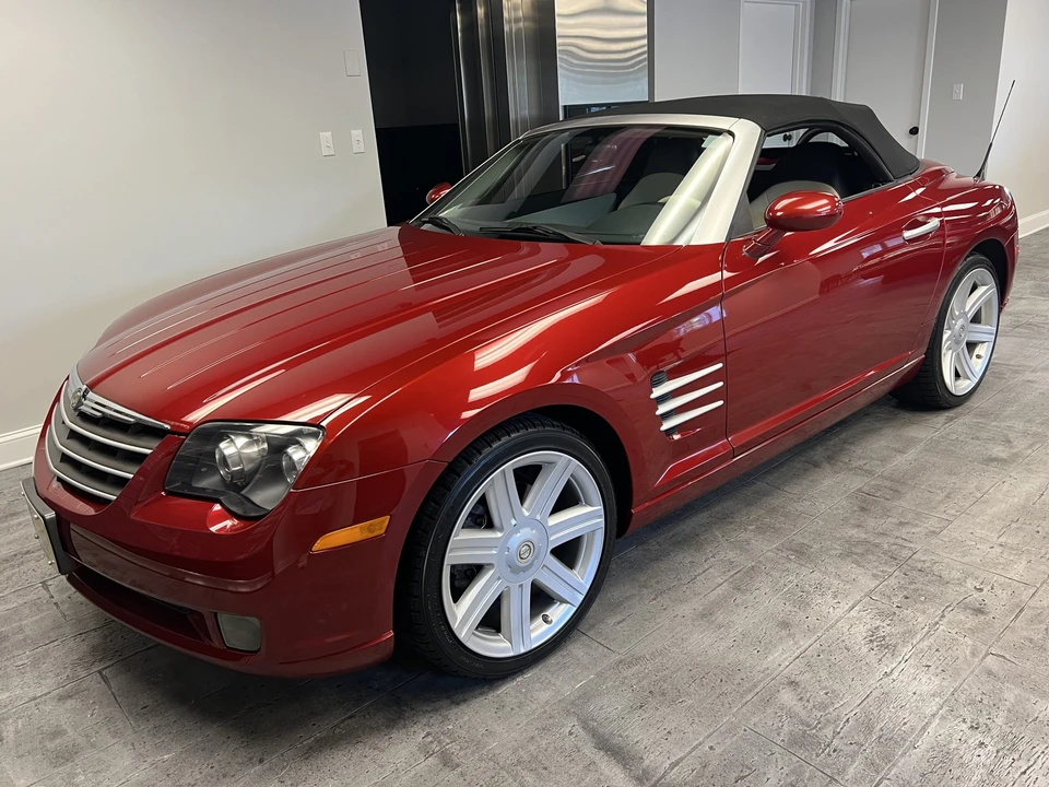 2006 Chrysler Crossfire - Image 8 of 31