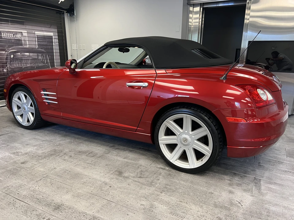 2006 Chrysler Crossfire - Image 13 of 31