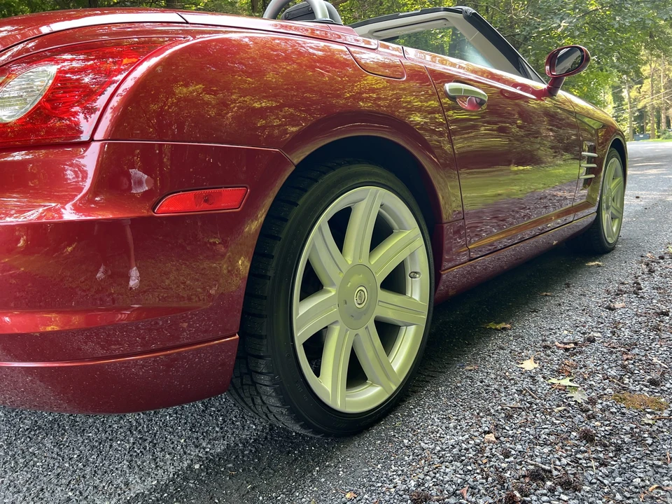 2006 Chrysler Crossfire - Image 21 of 31