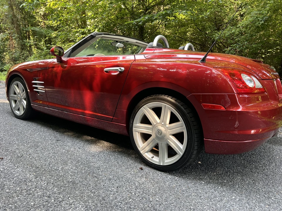 2006 Chrysler Crossfire - Image 6 of 31