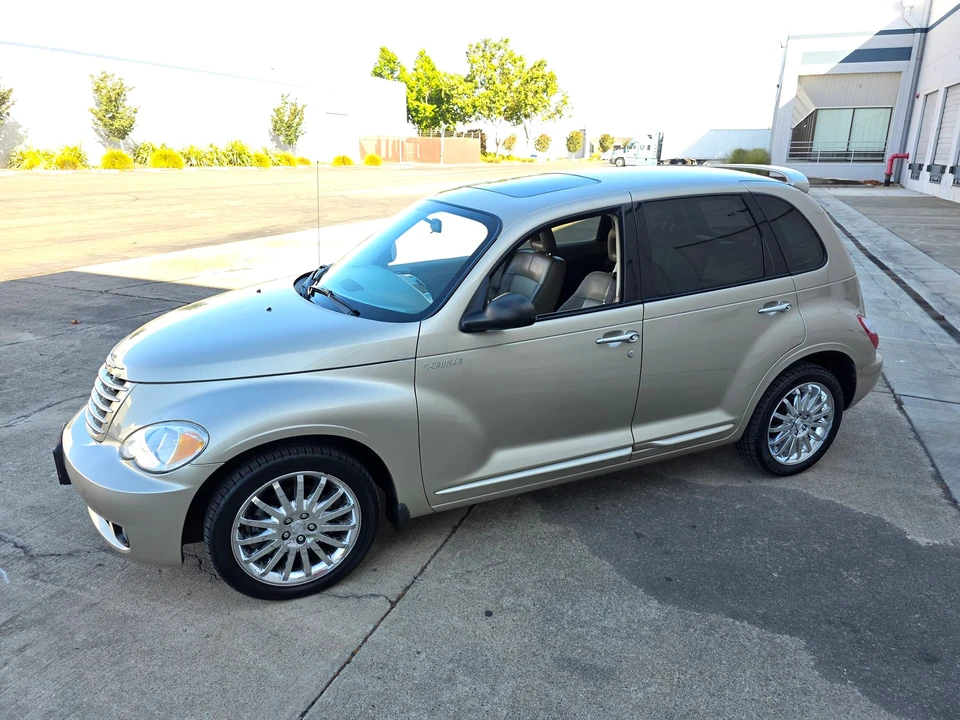 2006 Chrysler PT Cruiser - Image 2 of 31