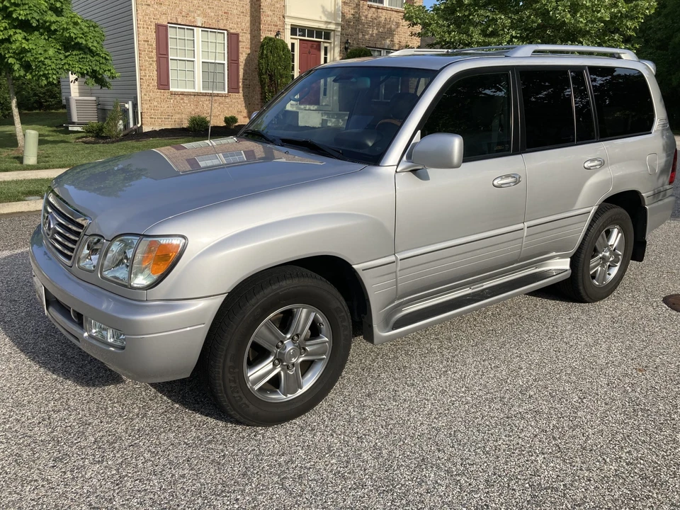 2006 Lexus LX 2nd Gen - Image 22 of 31