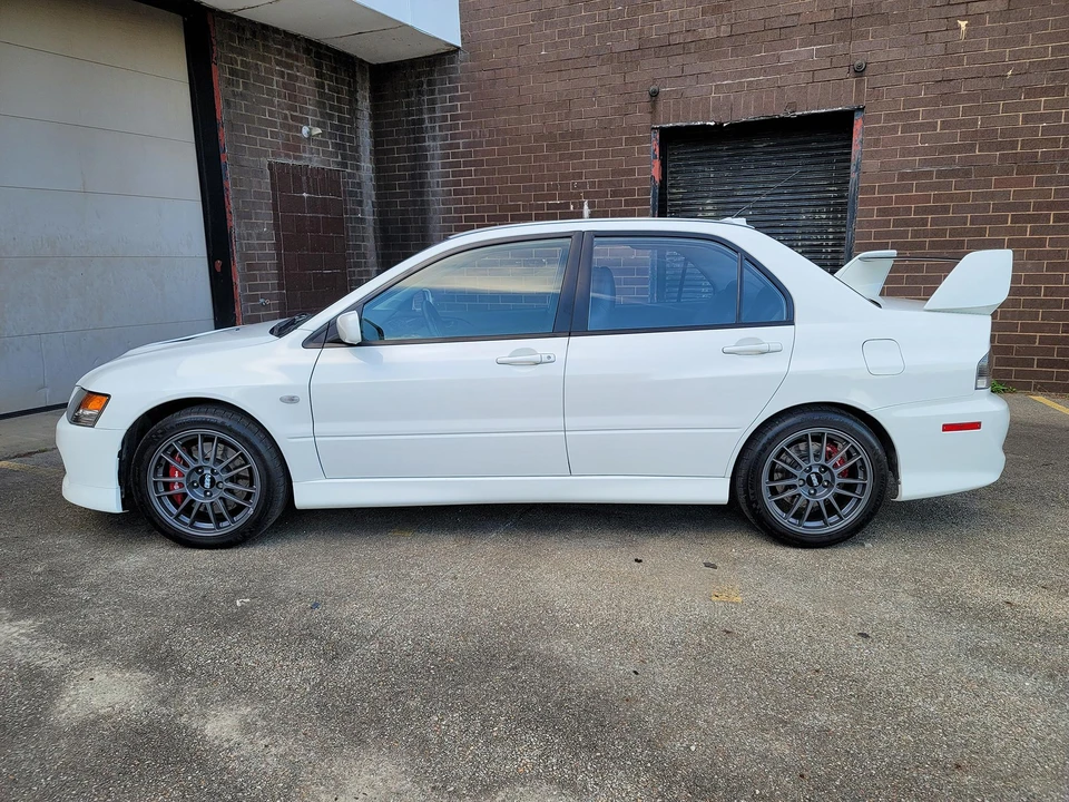2006 Mitsubishi Lancer Evolution IX 8th Gen - Image 6 of 31