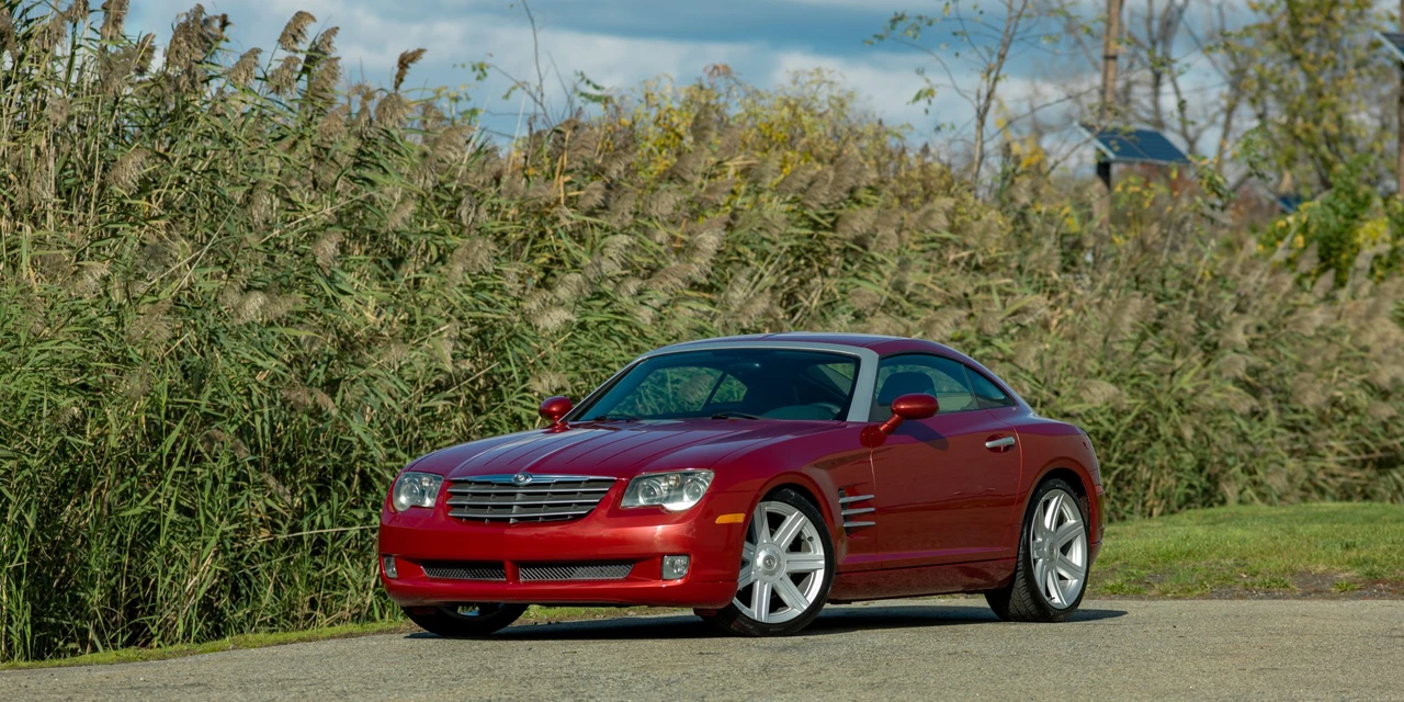 2007 Chrysler Crossfire - Image 2 of 31
