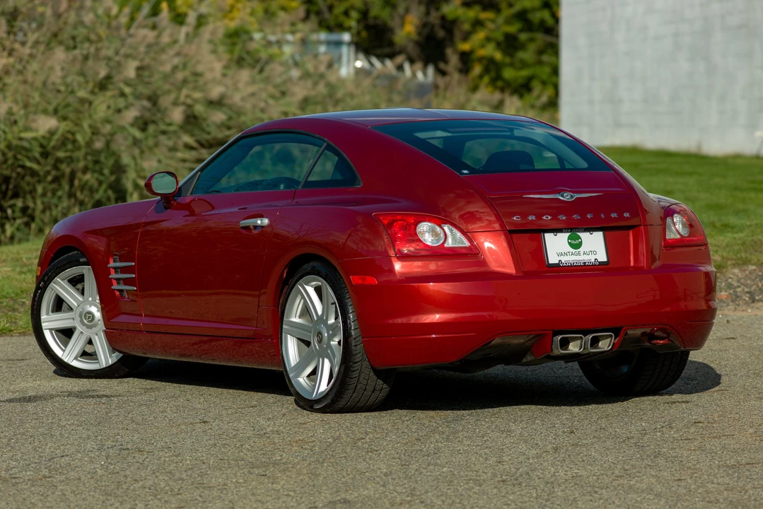 2007 Chrysler Crossfire - Image 19 of 31