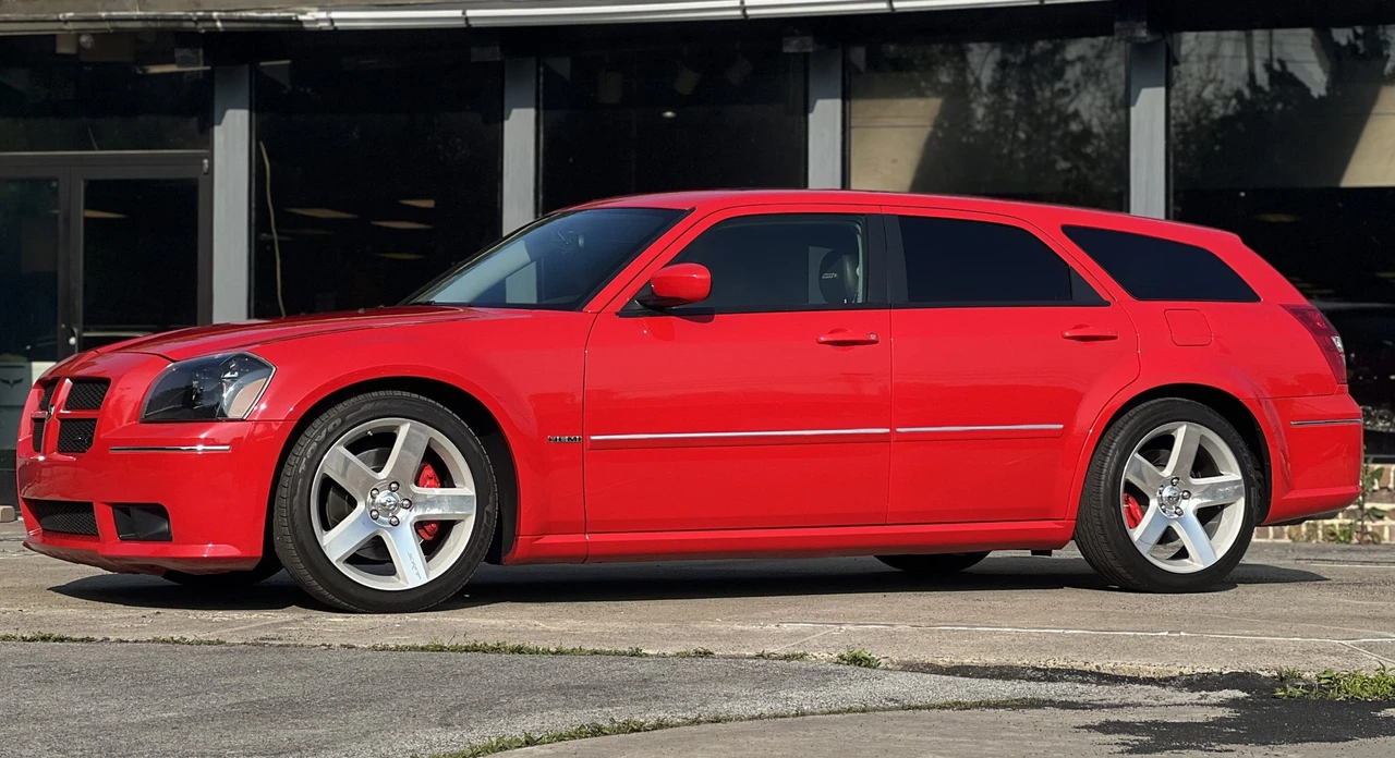 2007 Dodge Magnum SRT8 2nd Gen - Image 29 of 31