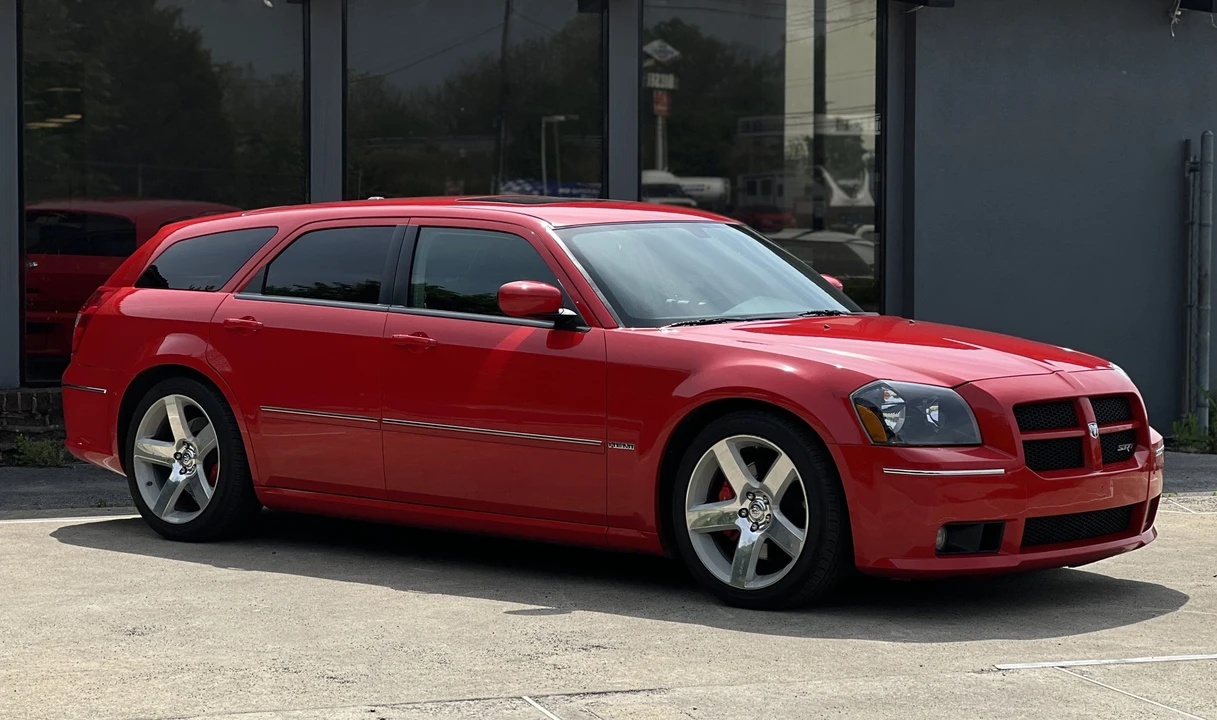 2007 Dodge Magnum SRT8 2nd Gen - Image 16 of 31
