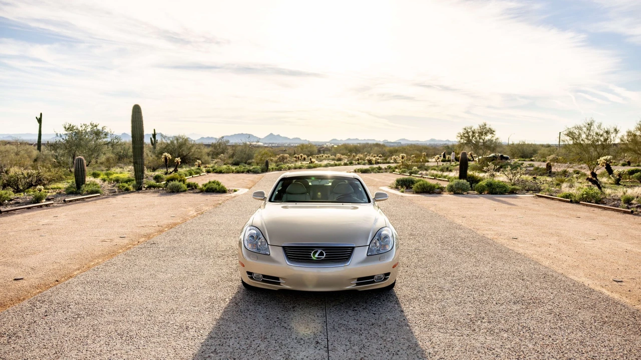 2007 Lexus SC430 - Image 3 of 31