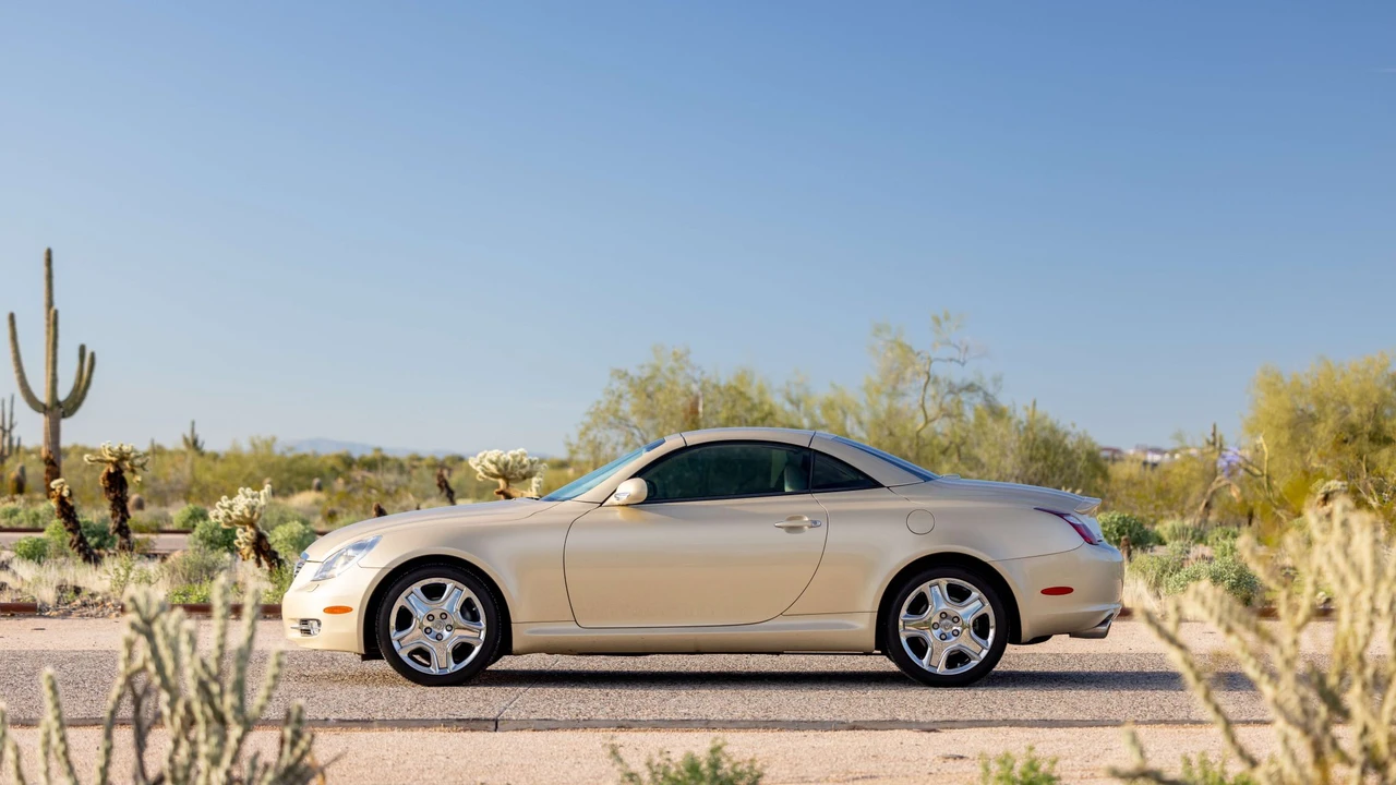 2007 Lexus SC430 - Image 24 of 31