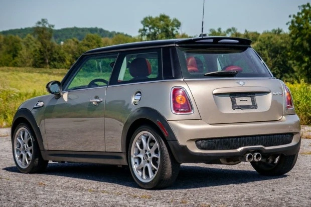 2007 Mini Mini 2nd Gen - Image 2 of 6