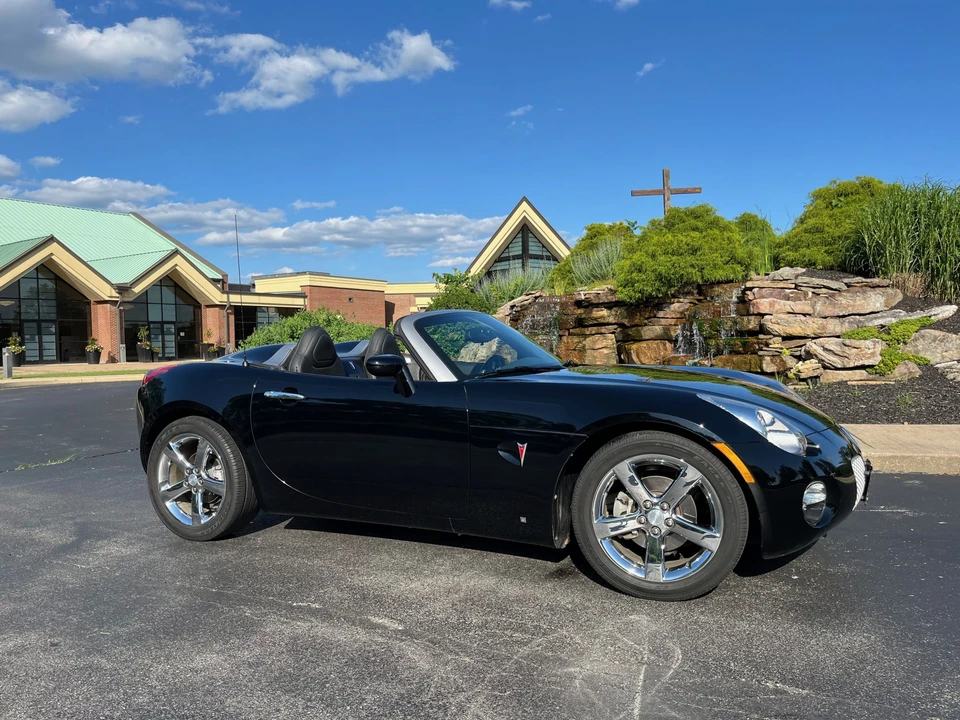2007 Pontiac Solstice - Image 8 of 31