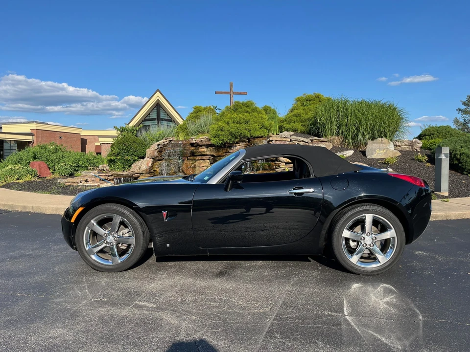 2007 Pontiac Solstice - Image 14 of 31