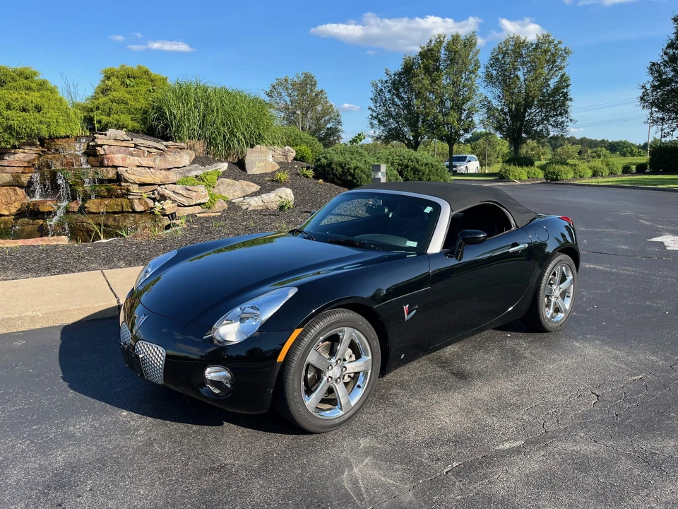 2007 Pontiac Solstice - Image 13 of 31