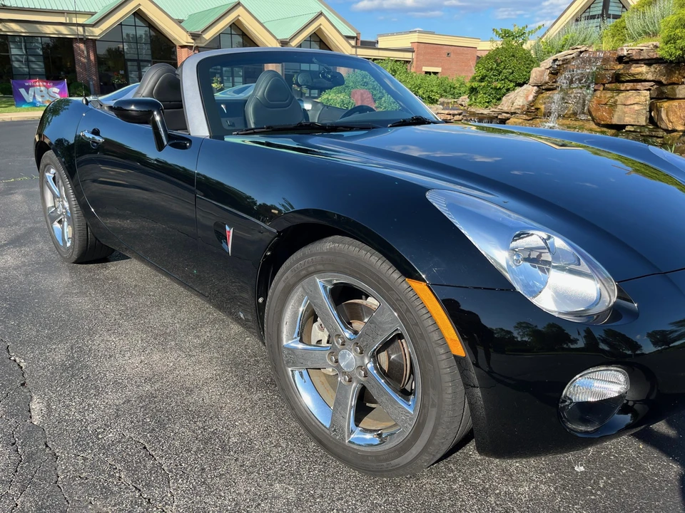 2007 Pontiac Solstice - Image 18 of 31