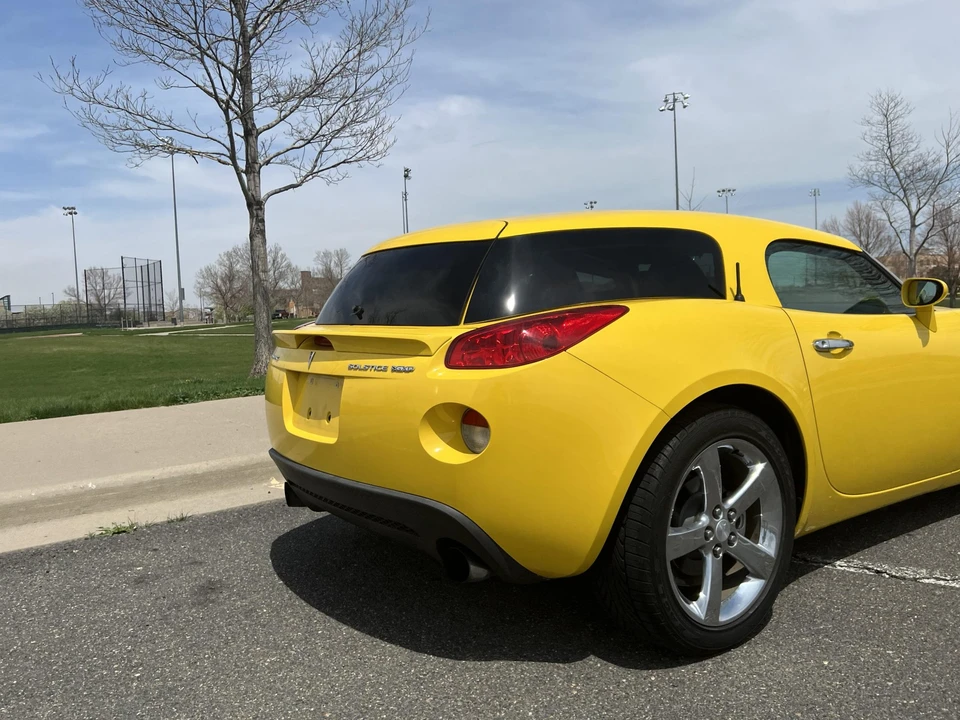 2007 Pontiac Solstice GXP - Image 16 of 31