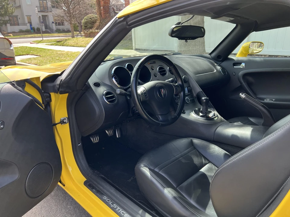 2007 Pontiac Solstice GXP - Image 28 of 31