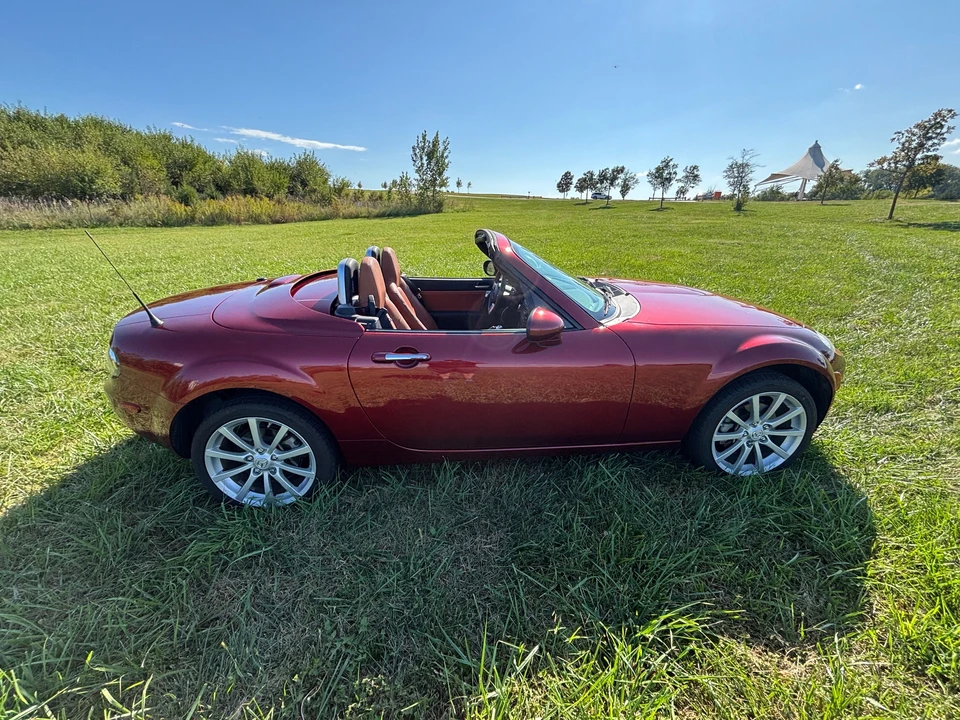 2008 Mazda NC MX-5 Miata - Image 18 of 31